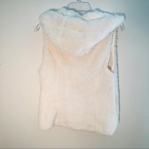 Medium Papaya White Vest - Picture 4 of 4